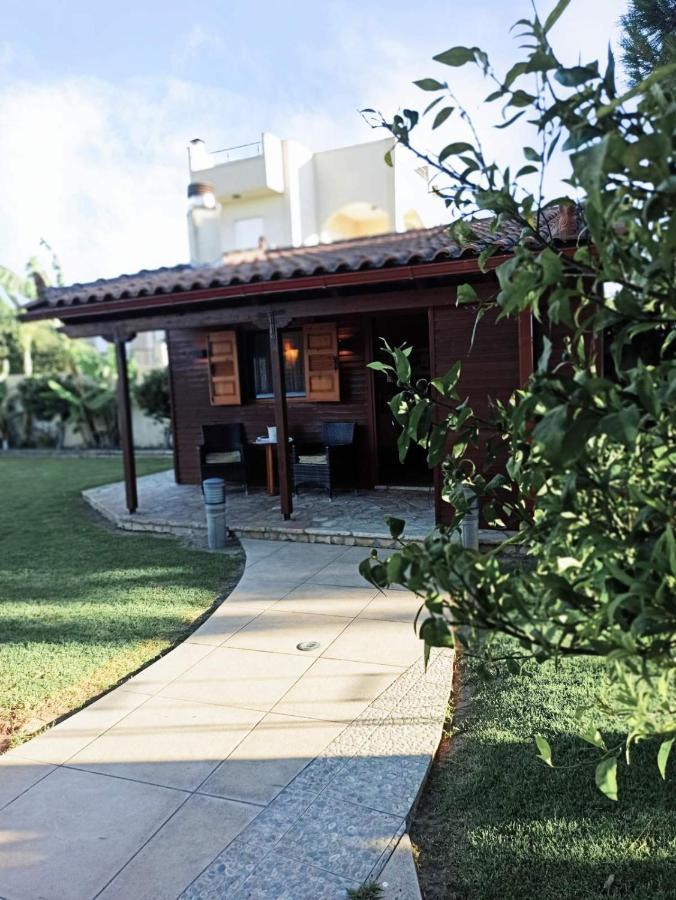 Aliki Guest House Aigio Exterior photo